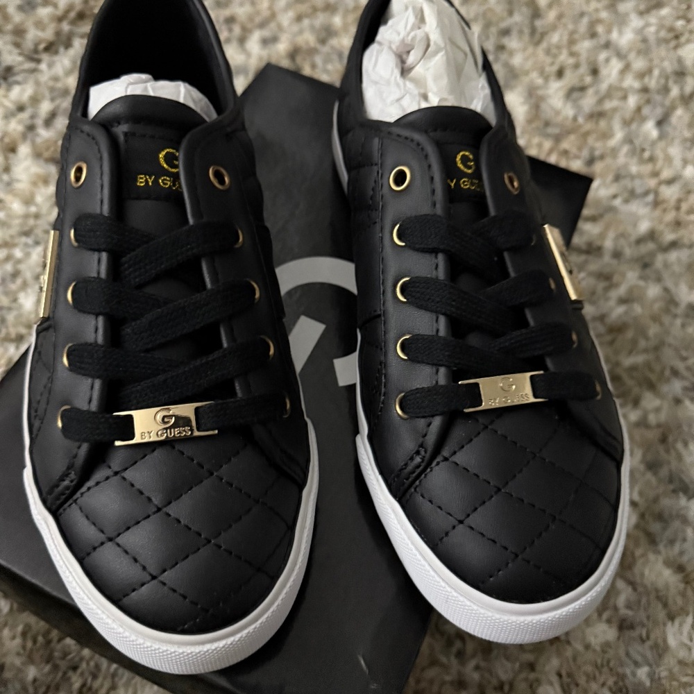 Guess women shoes